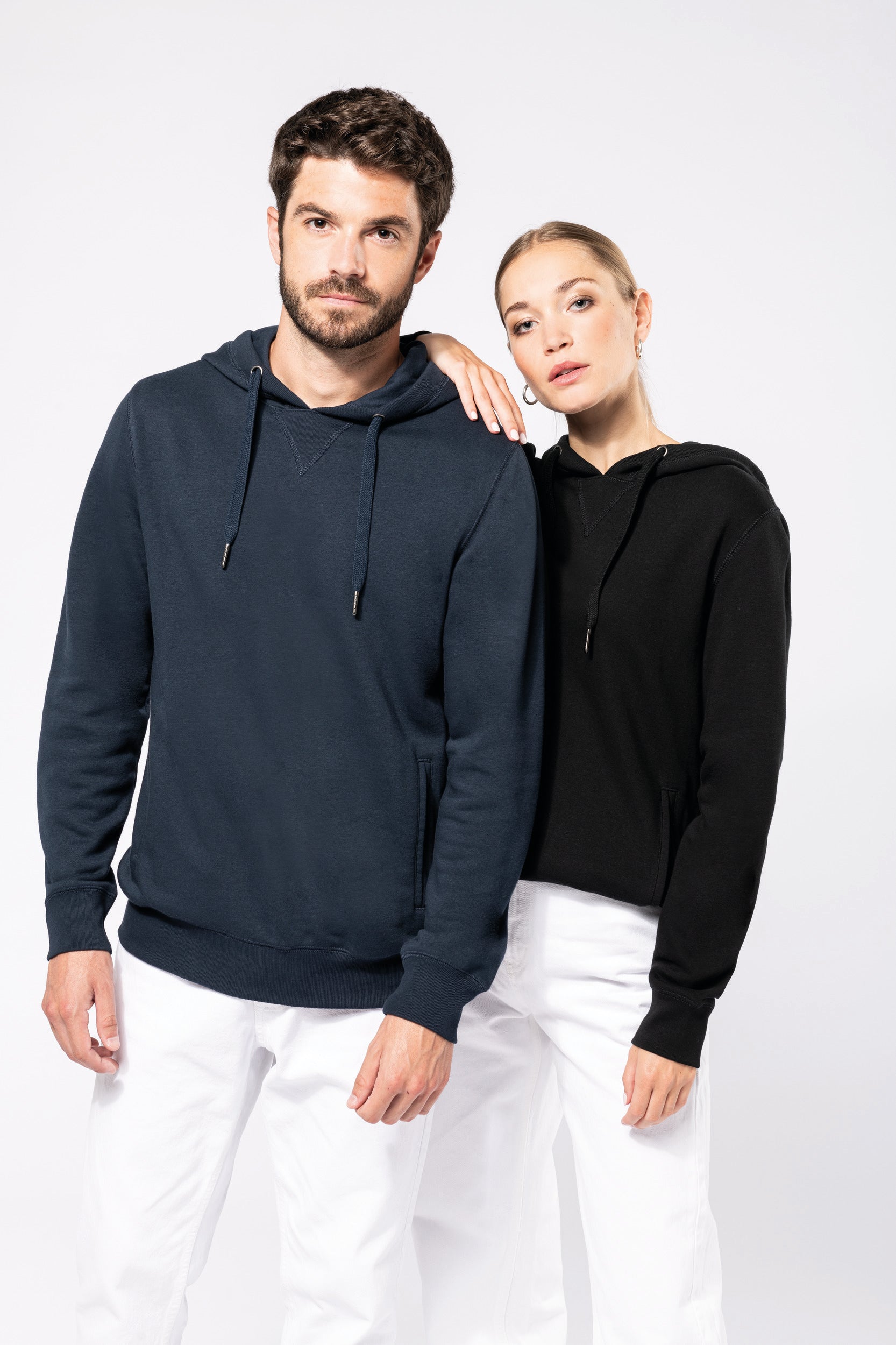 Uniseks ecologisch verantwoord sweatshirt van french terry badstof met capuchon