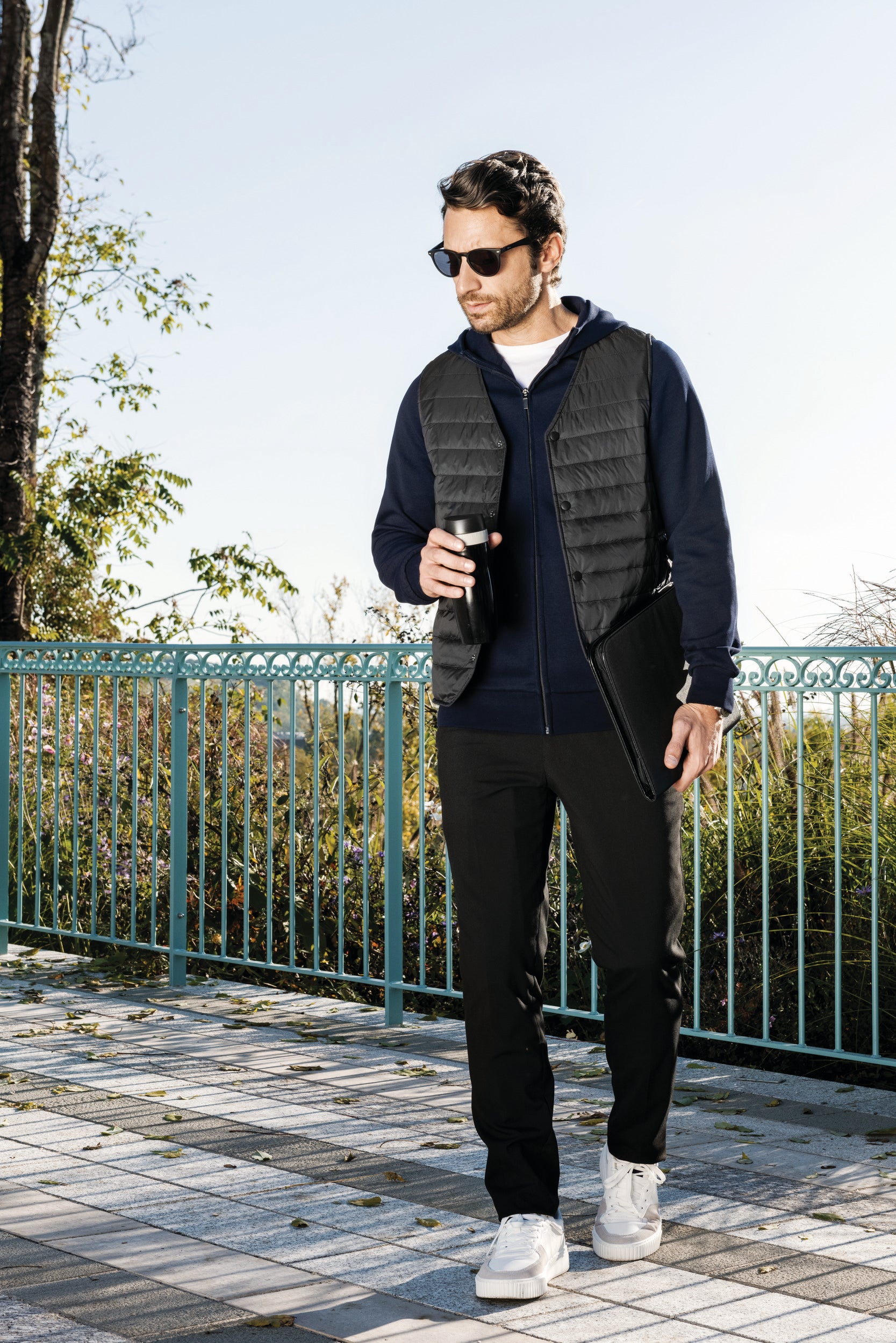 Veste zippée à capuche homme