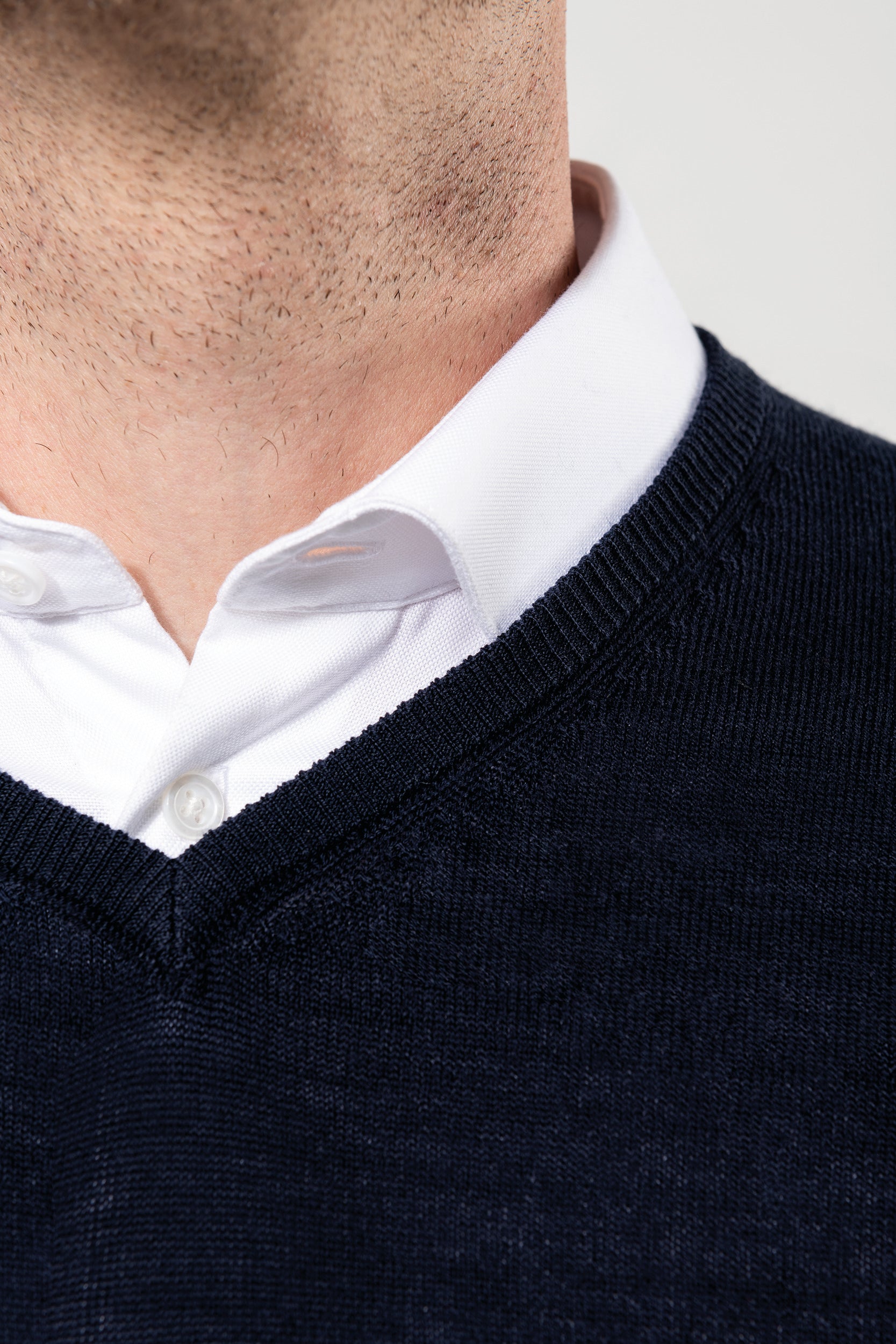 Pull Mérinos col V homme