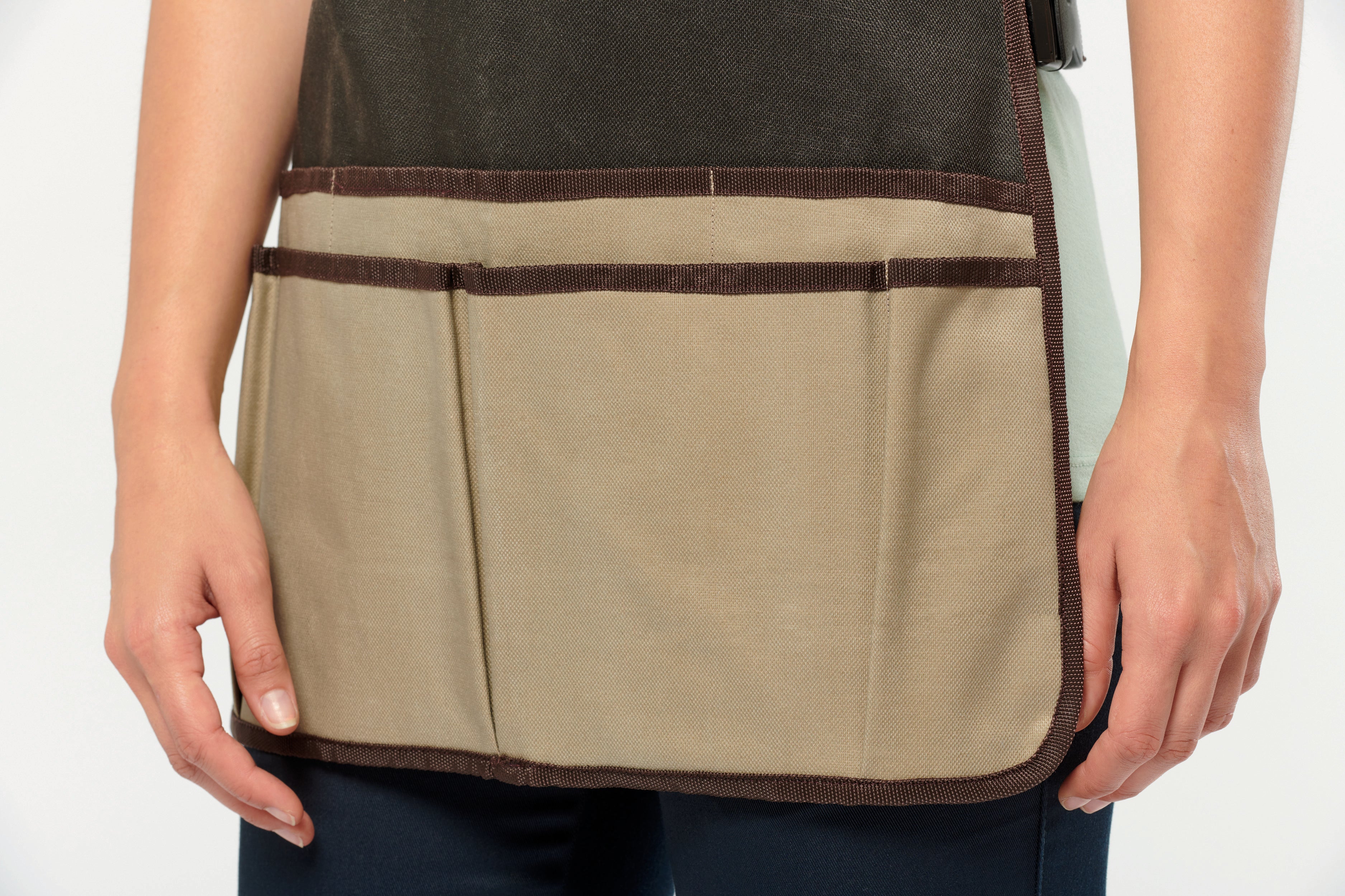 Unisex eco-responsible waterproof gardener apron