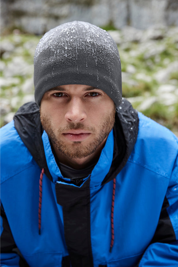 Water-repellent beanie