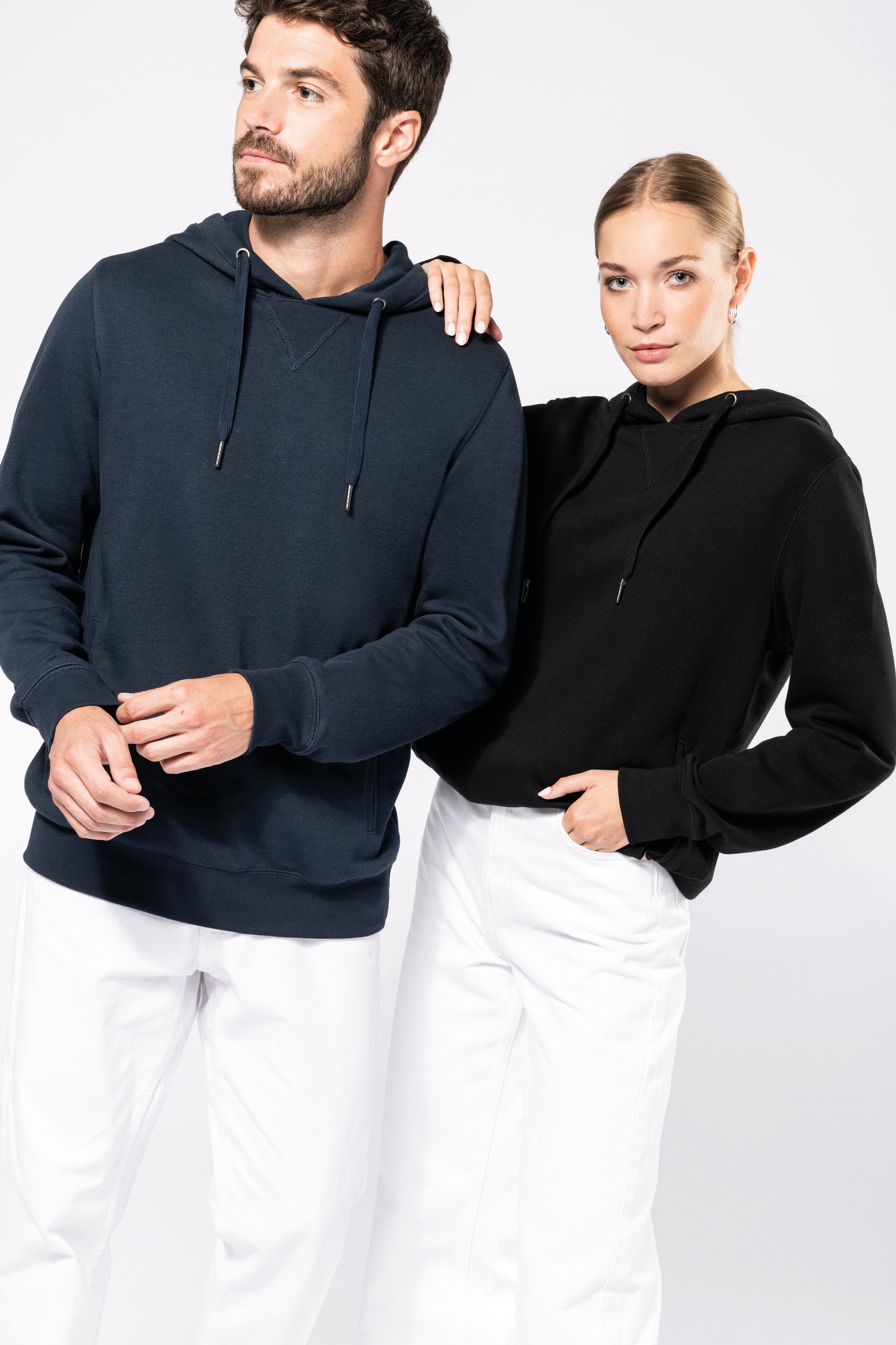 Uniseks ecologisch verantwoord sweatshirt van french terry badstof met capuchon