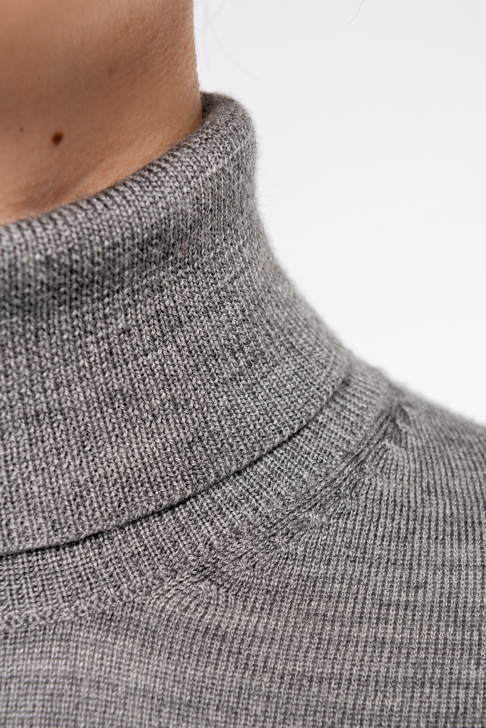 Pull Mérinos col roulé femme
