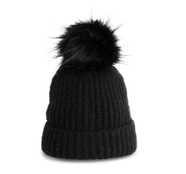 Women's hat with pompom